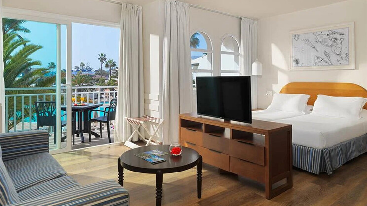 Junior Suite Pool View